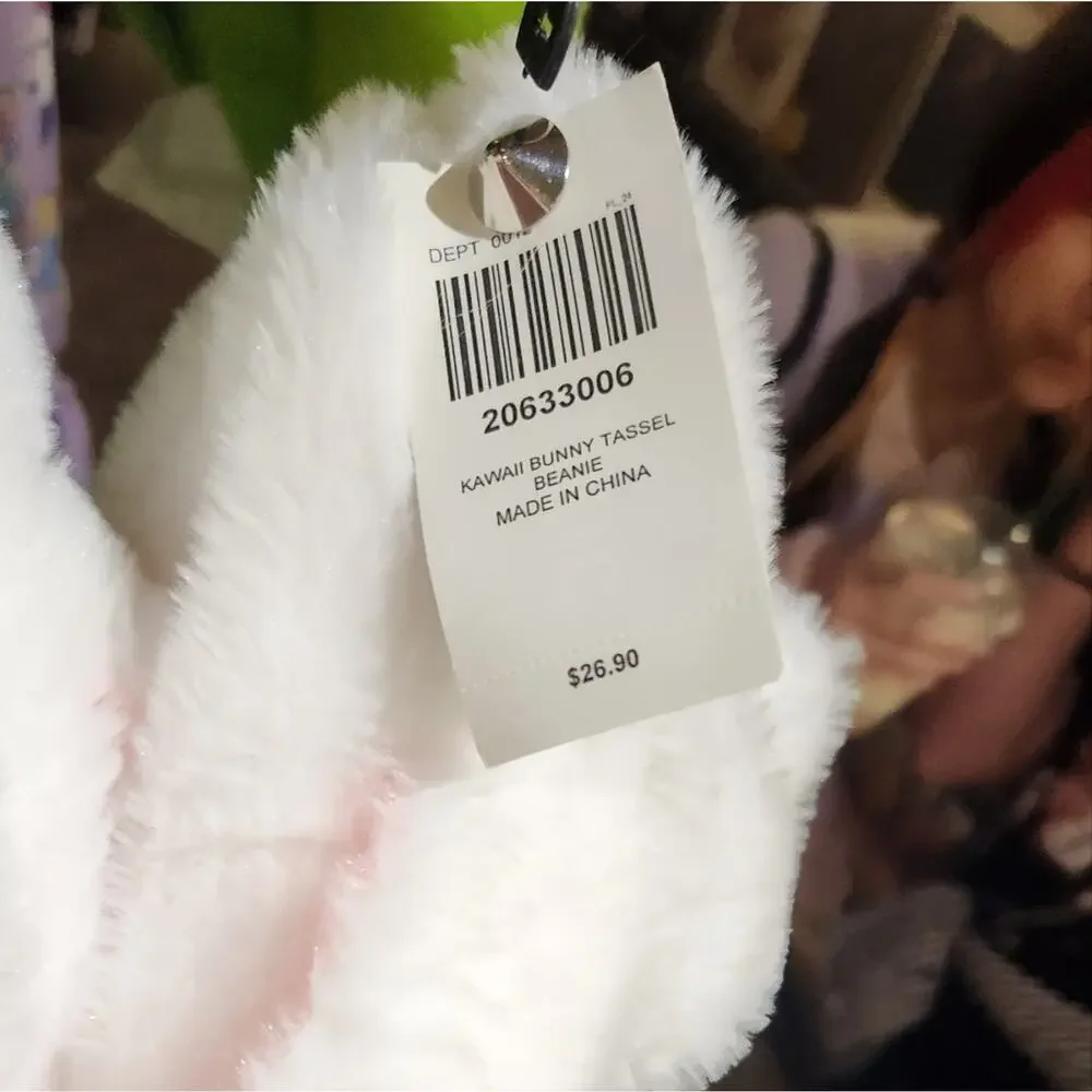 Hot Topic white flip